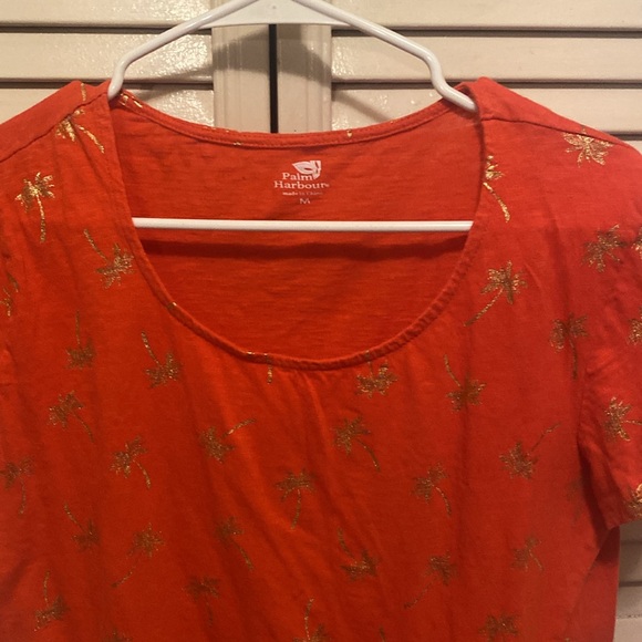 Red and gold top - Picture 4 of 5